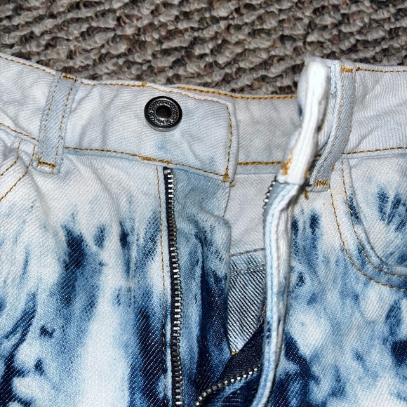 Zara Jean Shorts - Picture 3 of 6